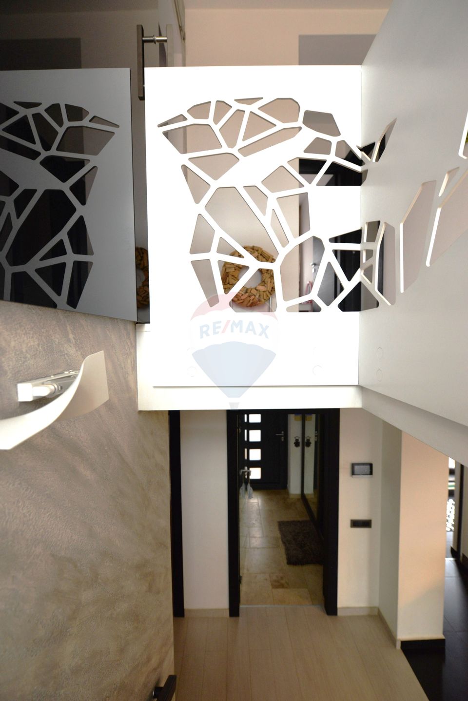 Casa Vila cu 4 camere de vanzare in  Cernica langa padure