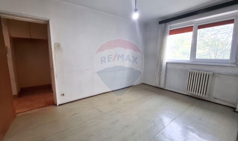 For sale 3 room apartment Drumul Taberei, Metro Favorit