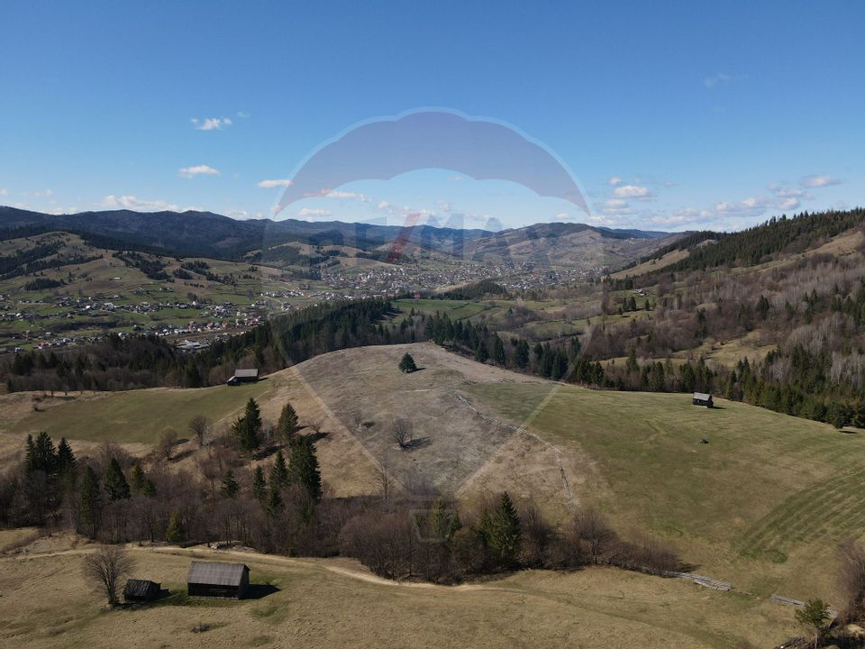 Land 49,922sqm Manastirea Humorului / None