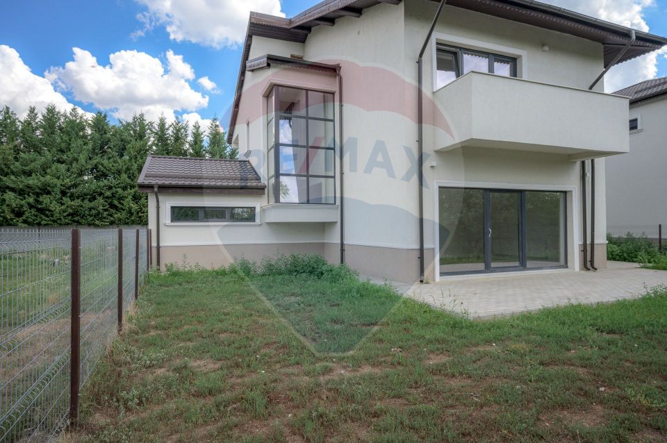 5 room House / Villa for sale