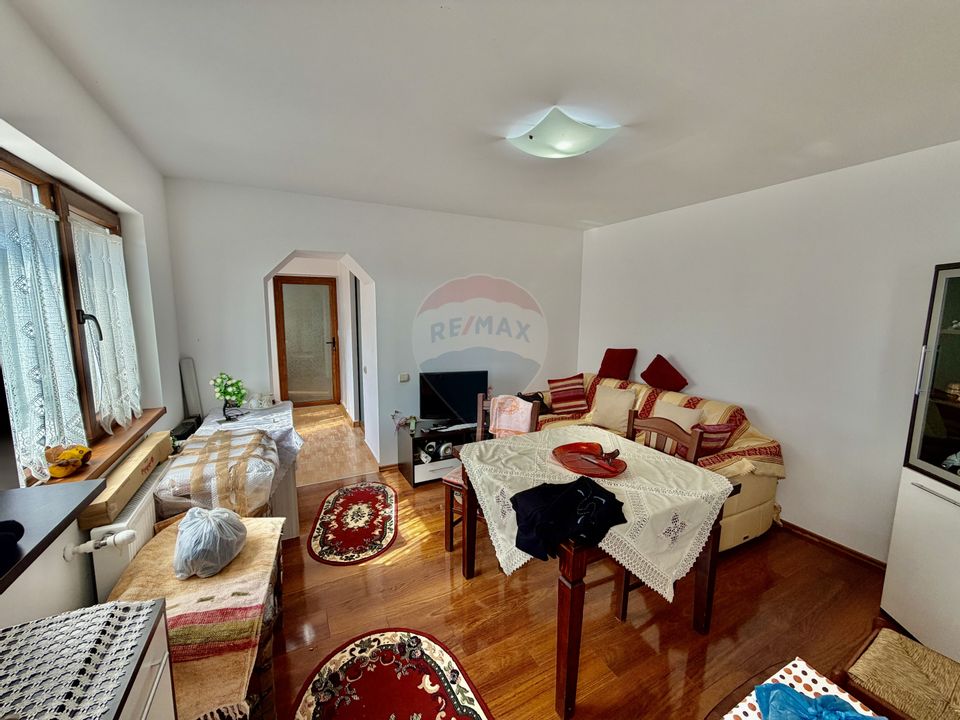 Casă / Vilă cu 4 camere de vânzare