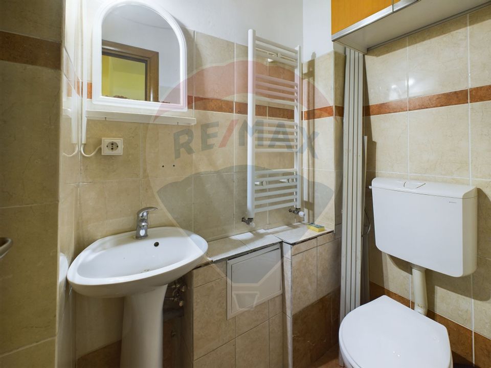 Apartament cu 3 camere si centrala propie in Crangasi