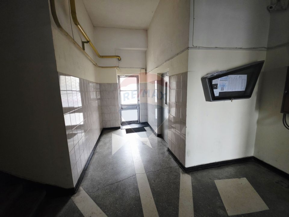 Apartament cu 2 camere de vânzare în zona 1 Mai