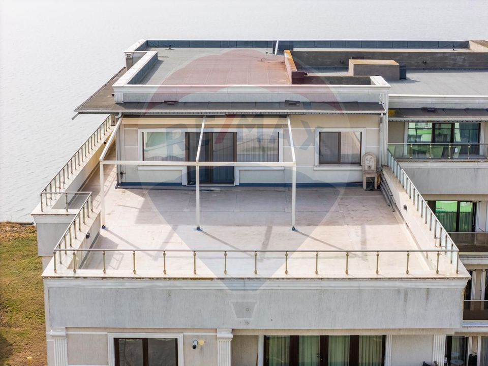 Penthouse de vanzare in Mamaia vedere frontala lac si marea Neagra