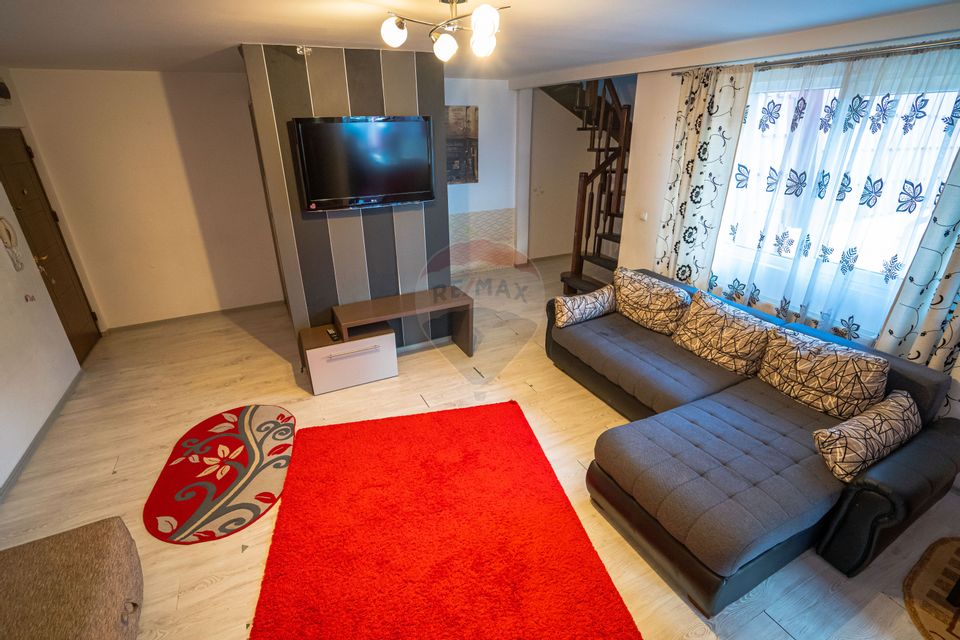 OCAZIE! Apartament cu 4 camere pe două nivele utilat şi mobilat