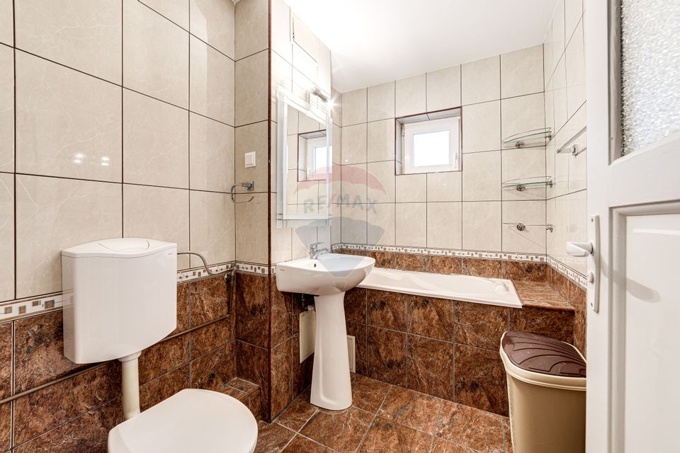 Apartament cu doua camere in zona Micalaca