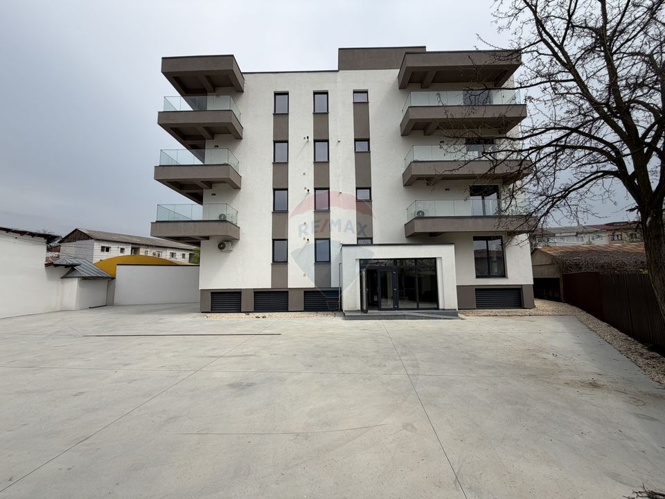 Apartament 3 camere bloc nou zona Finante