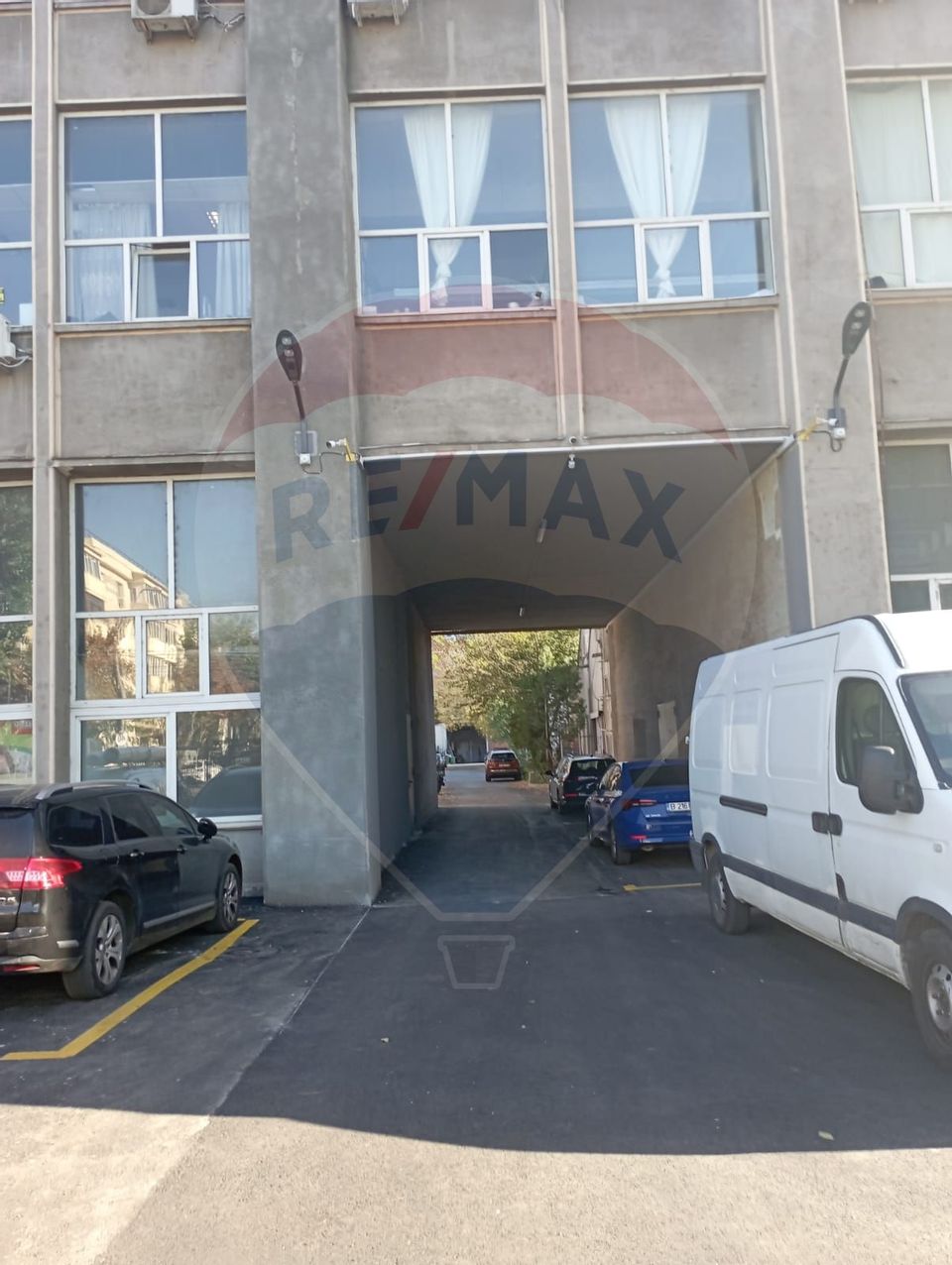 2,000sq.m Industrial Space for rent, Baicului area