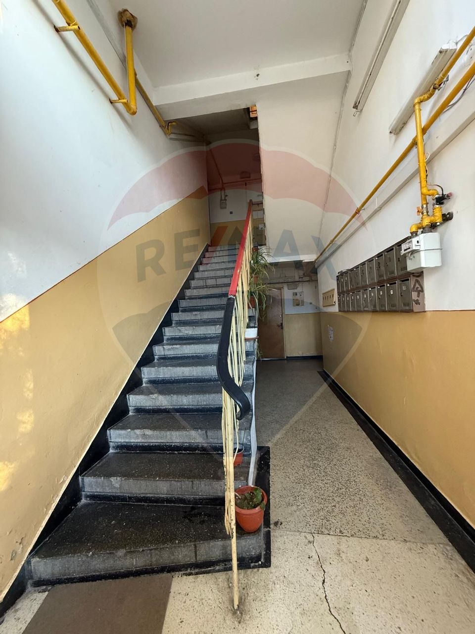 Apartament de vanzare 3 CAMERE în zona Spital Constanta