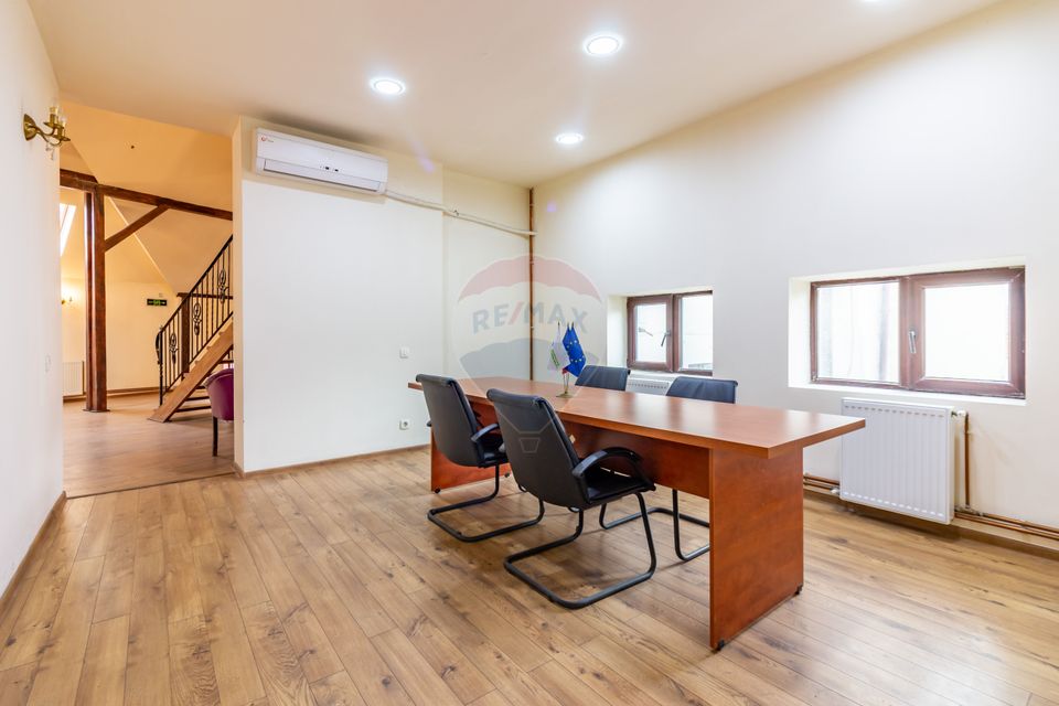 259sq.m Office Space for rent, P-ta Sfanta Vineri area