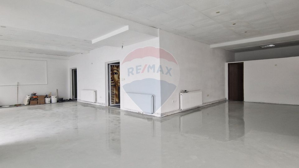 115sq.m Commercial Space for rent, Garii area