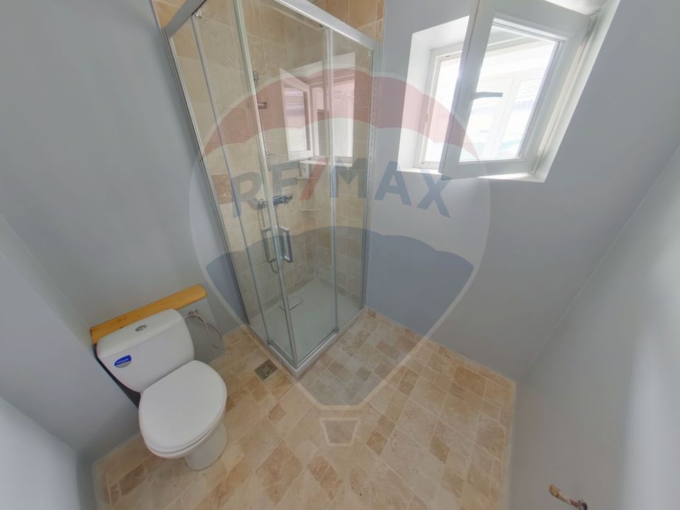 3 room Apartment for sale, Est area