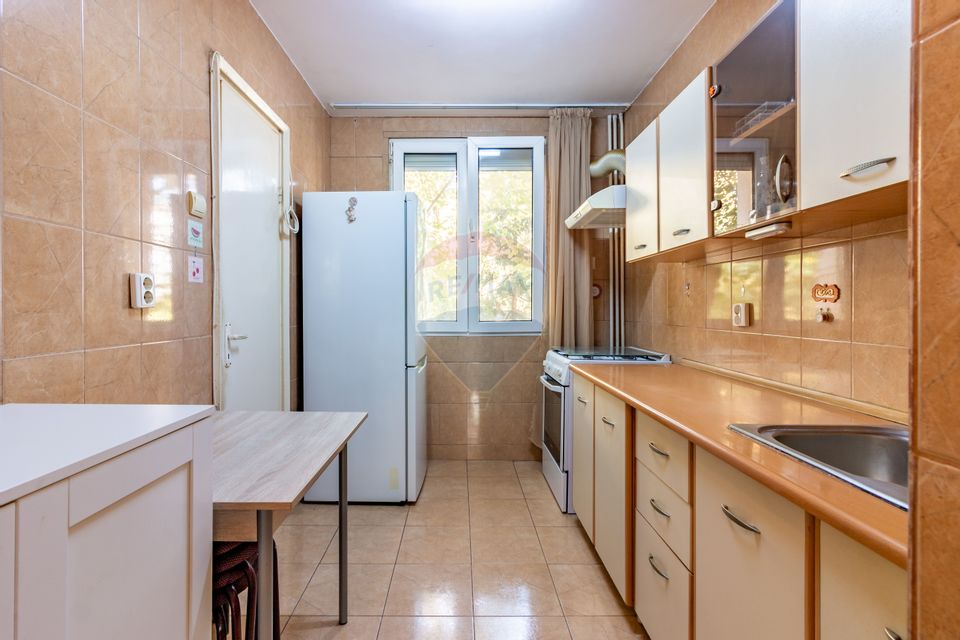 3-room apartment for sale in the area of 1 Decembrie 1918 / Titan