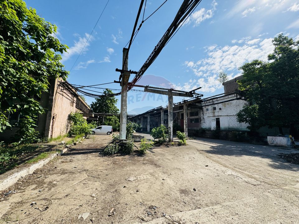 Teren Oradea 30.207mp cu constructii/Calea Borsului/P.Industrial 1