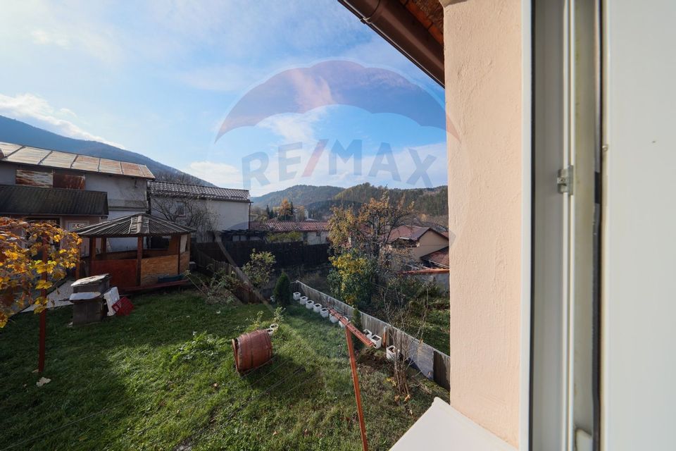 Casă cu 5 camere si curte, de vânzare, zona Centrul Istoric!