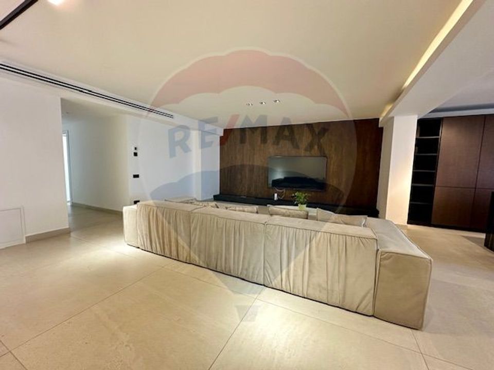 LUXURY PENTHOUSE IN DOMENII AREA -MAY 1ST