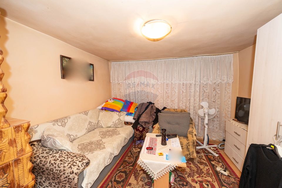 Teren cu casa construita de vanzare 207 mp Soseaua Andronache Hornbach