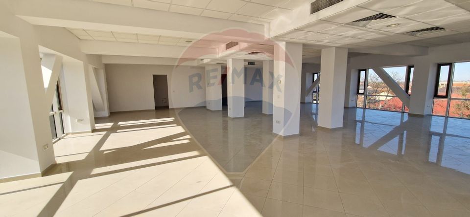 400sq.m Office Space for rent, Micalaca area