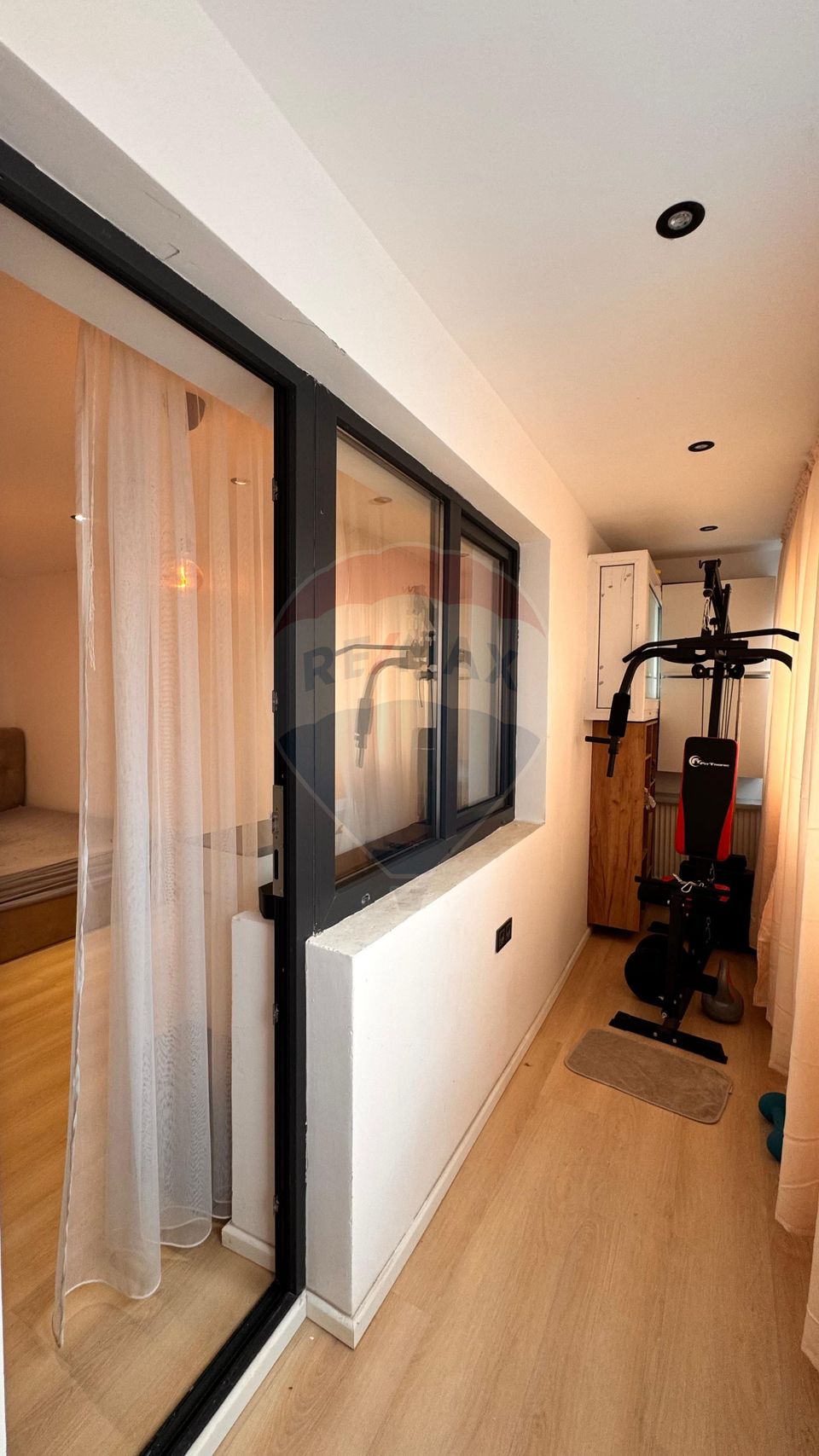 Apartament cu 4 camere, de vânzare, Tomis Nord, Rovere