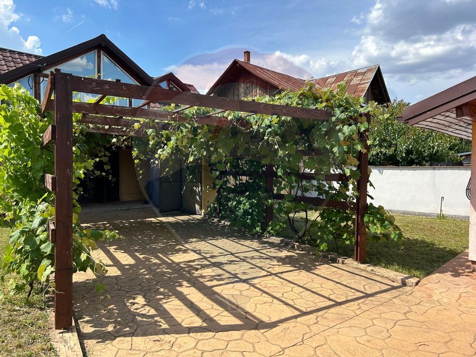 7 room House / Villa for sale