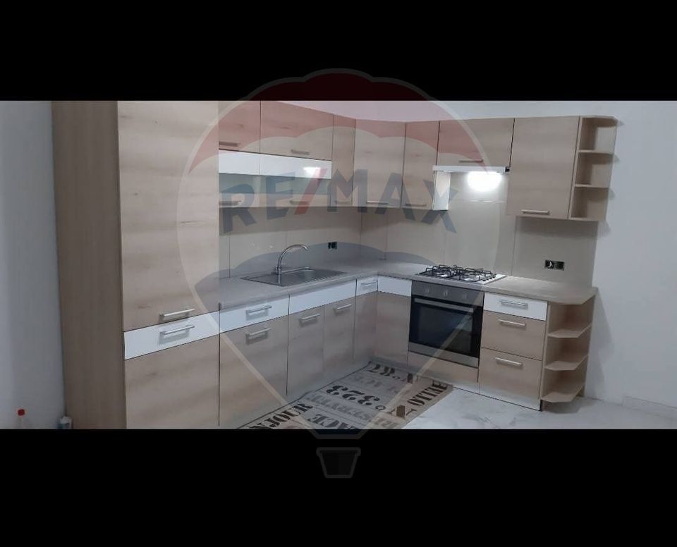 Casă / Vilă cu 5 camere de vânzare