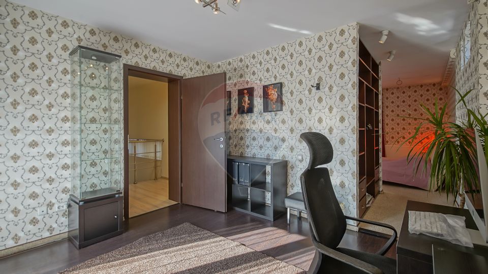 6 room House / Villa for sale