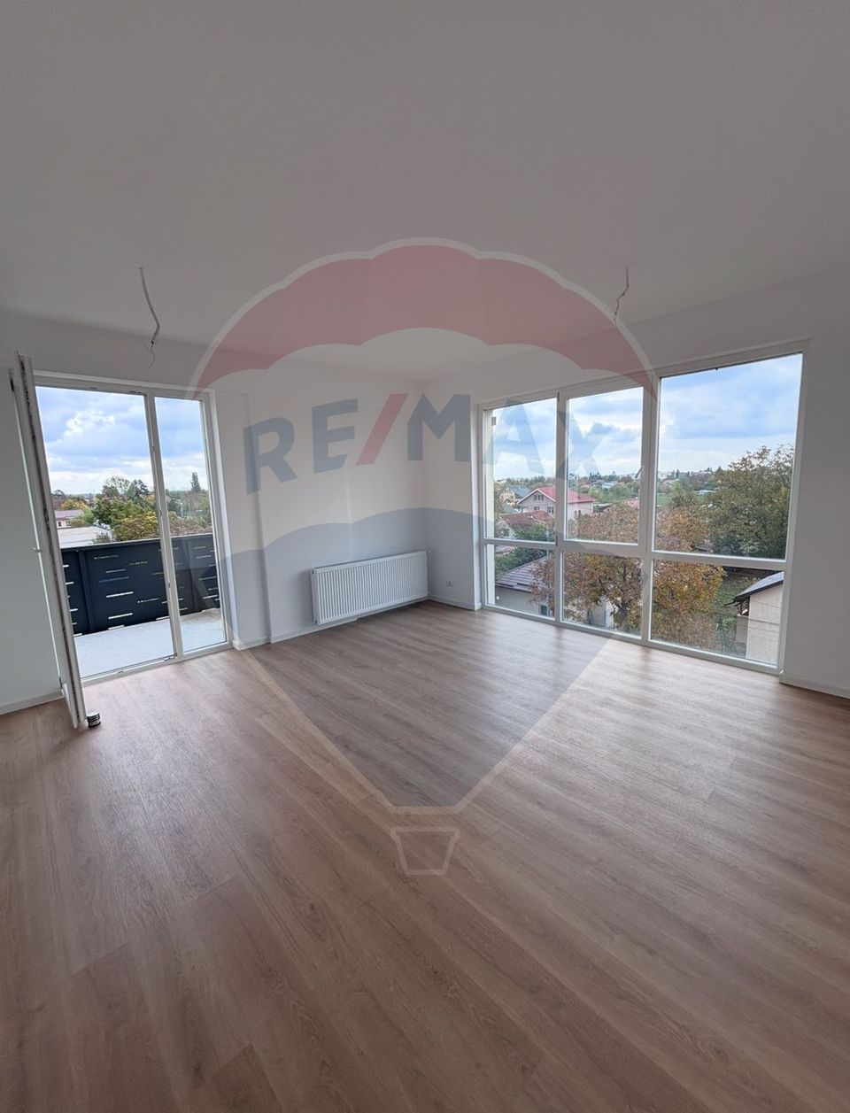 For sale 3 room apartment Buftea