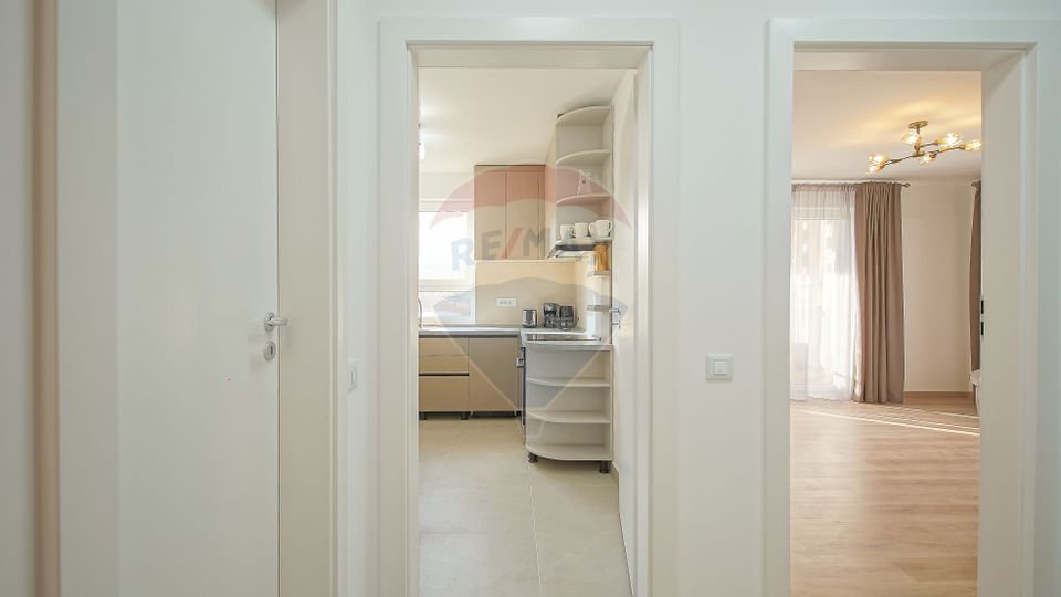 2 room Apartment for rent, Tractorul area