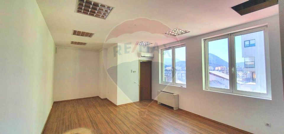 44sq.m Office Space for rent, Scriitorilor area