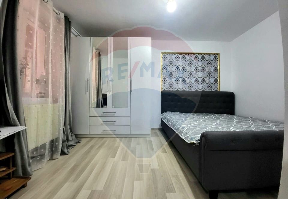 Casă de vanzare in zona Dâmbovița