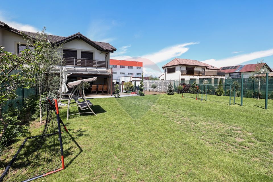 Vilă premium, saune, jacuzzi curte de 1000 mp