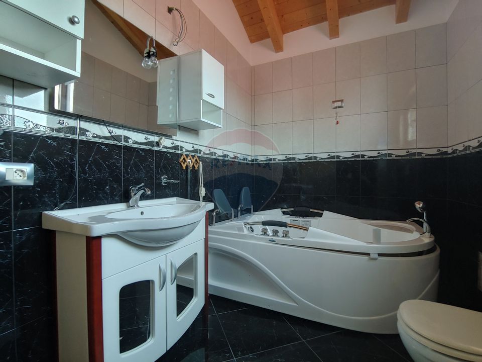 Casă / Vilă de lux cu 5 camere de vânzare în Vadu Moldovei, Suceava