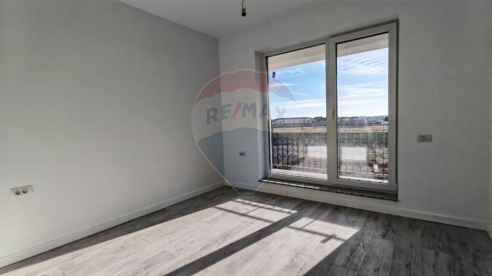 Apartament cu 2 camere de vânzare Tunari