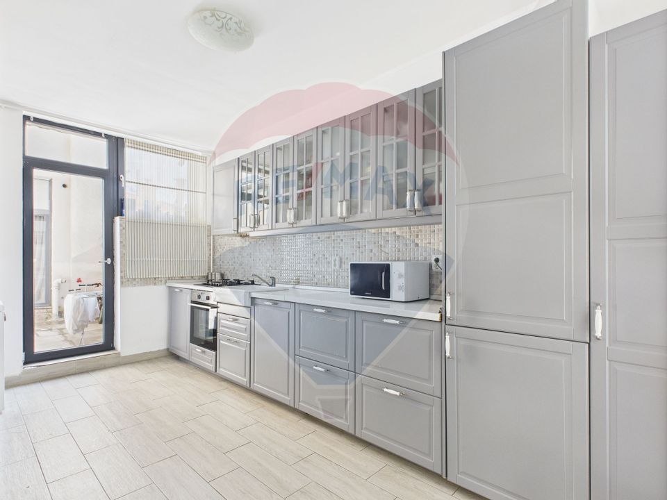 3 room Apartment for sale, Damaroaia area