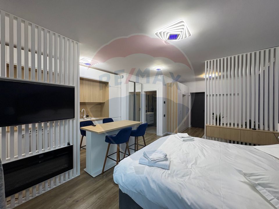 Studio luminos,55 mp, 2022 + parcare, Sinaia, introdus regim hotelier