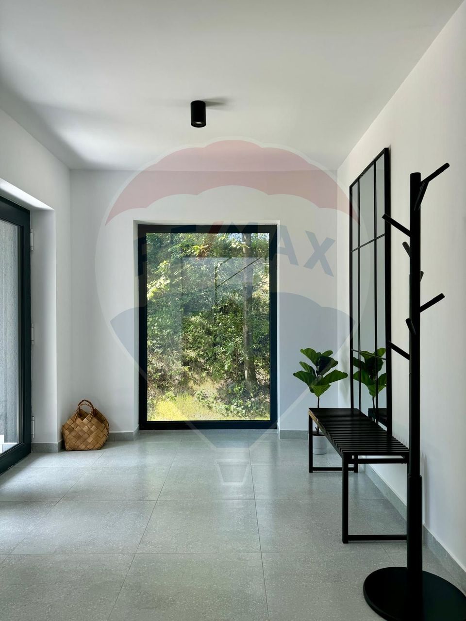 280sq.m Special Property for sale