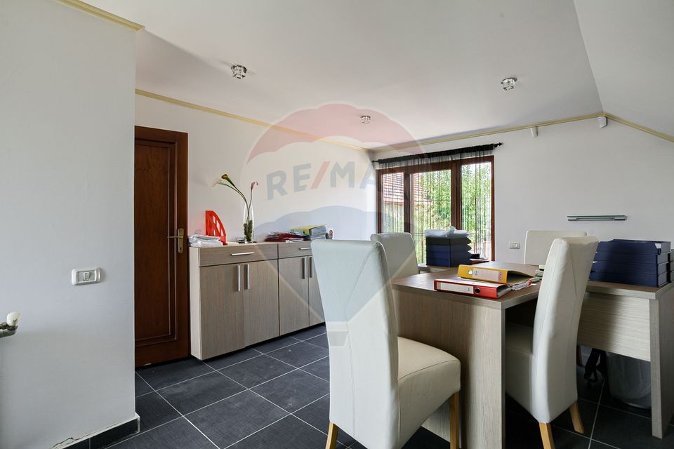 Casă modernă și spațioasă cu piscină,saună și sală de fitness – Pecica