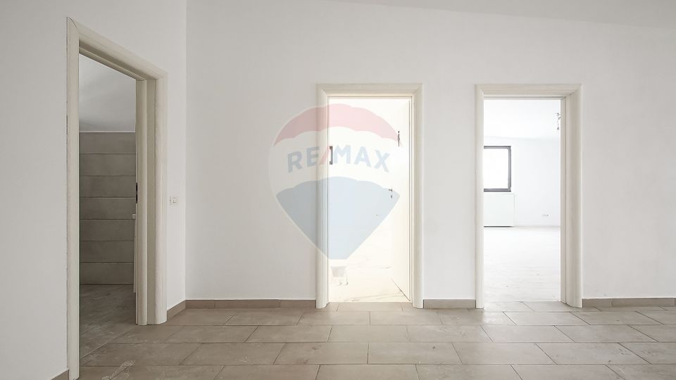 320sq.m Commercial Space for sale