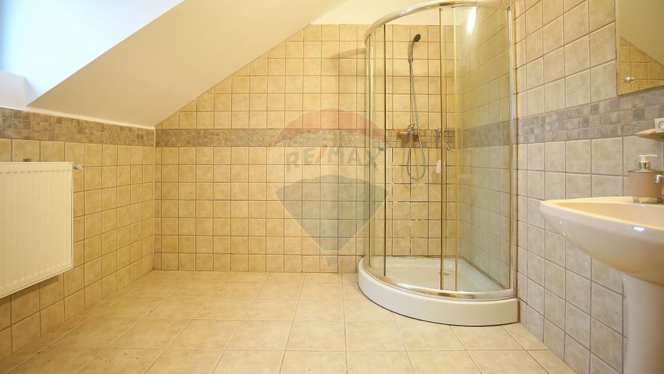 0% comision | Casă 6 camere | Centrală proprie | Predeal |