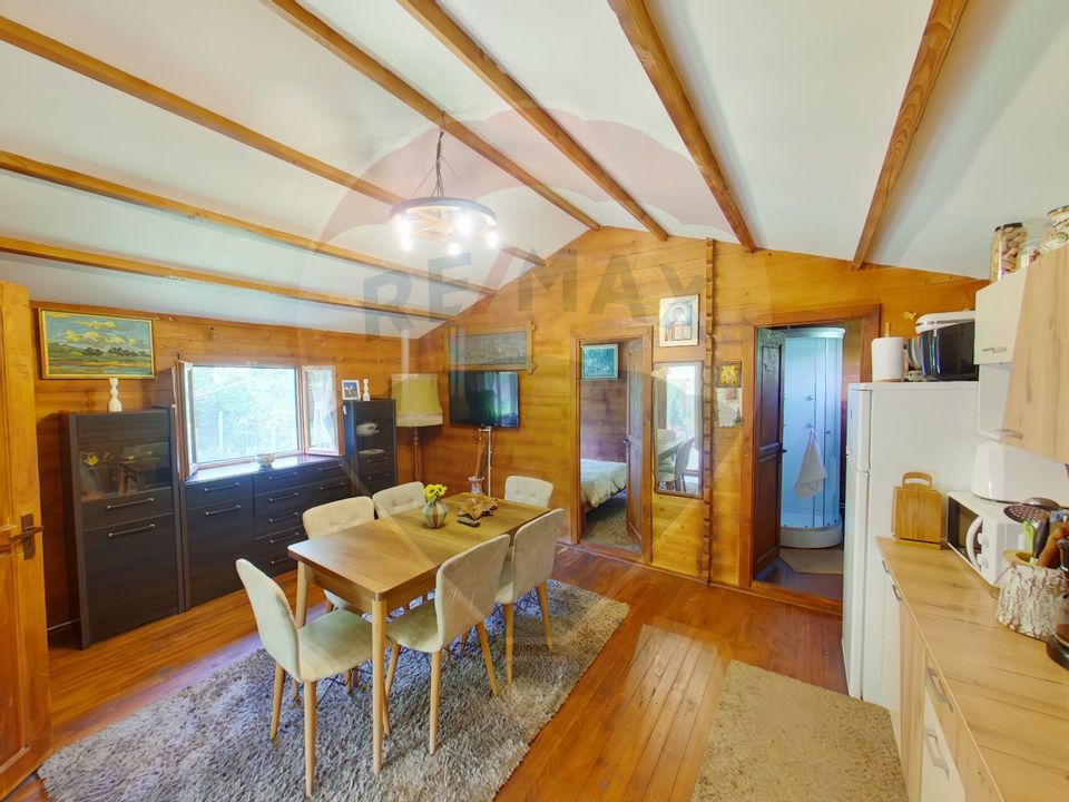 Casă / Vilă cu 4 camere de vânzare