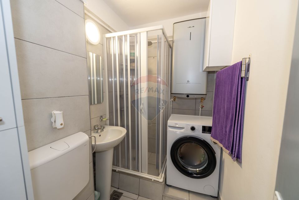 Apartament semidecomandat cu 2 camere de vanzare str Becatei Salajan