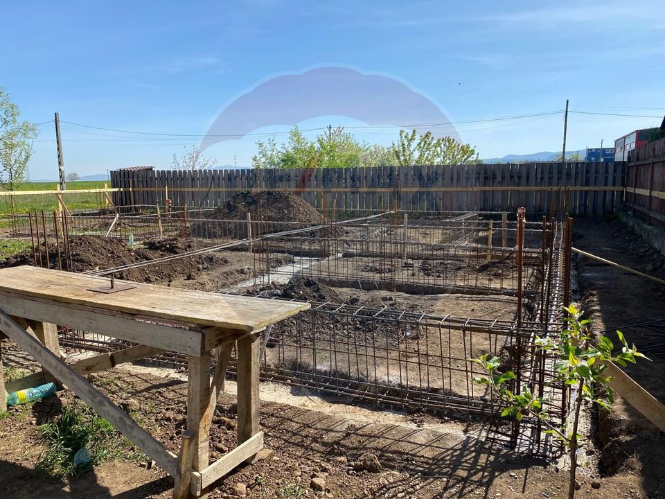 Teren Sacele- zona Kaufland, 500mp, cu proiect, AC, fundatie 150mp