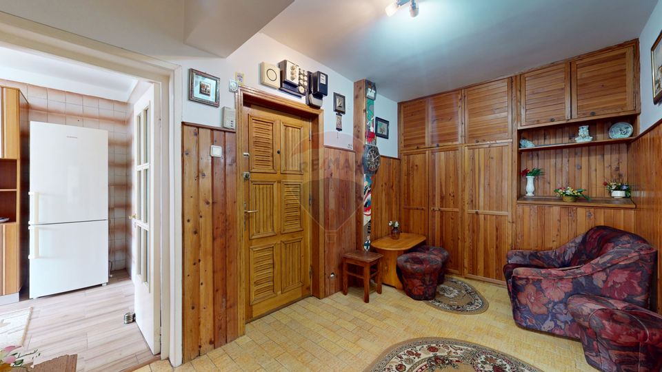 Apartament 3 camere decomandat | Parcare | Predeal | Aproape de pârtie