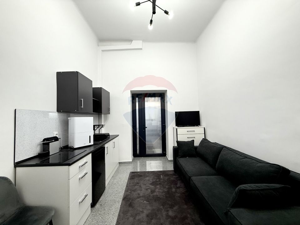 Apartament 2 camere ultracentral, împărțit în 2 unități – parcare