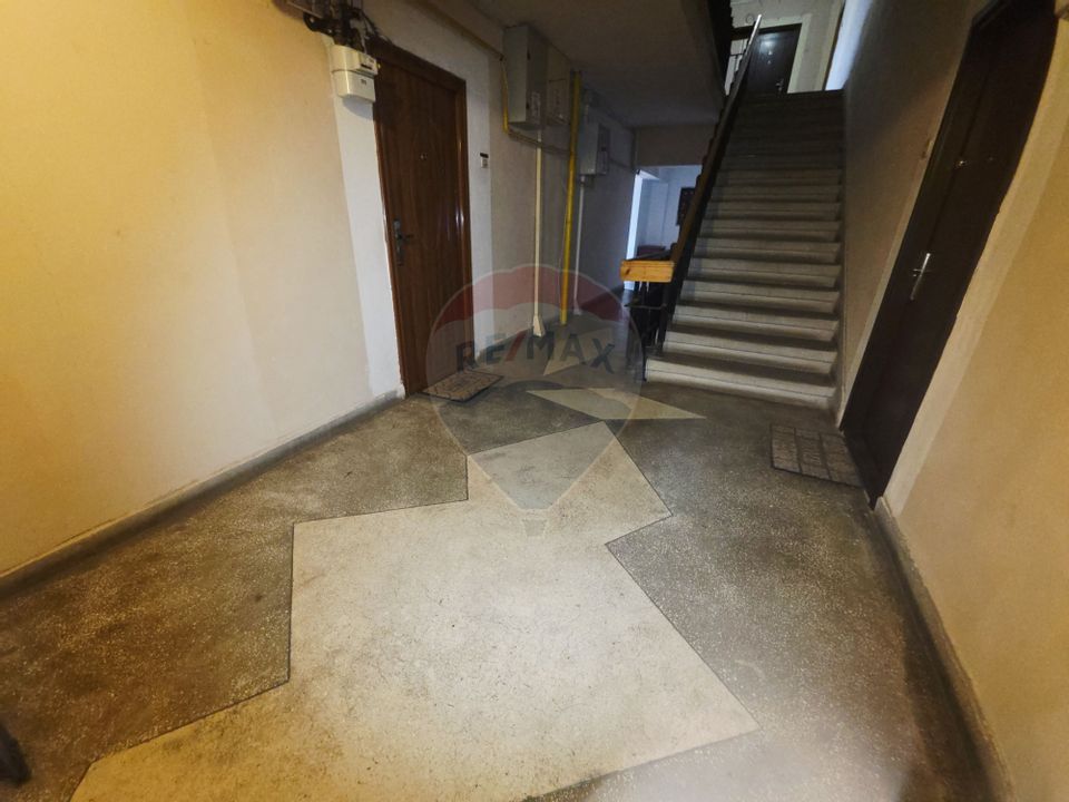 Apartament cu 2 camere de vânzare în zona 1 Mai