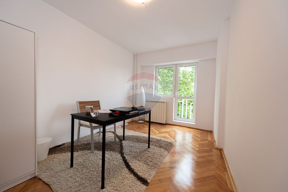 Apartament de vanzare 3 camere în zona Unirii, Mircea Voda
