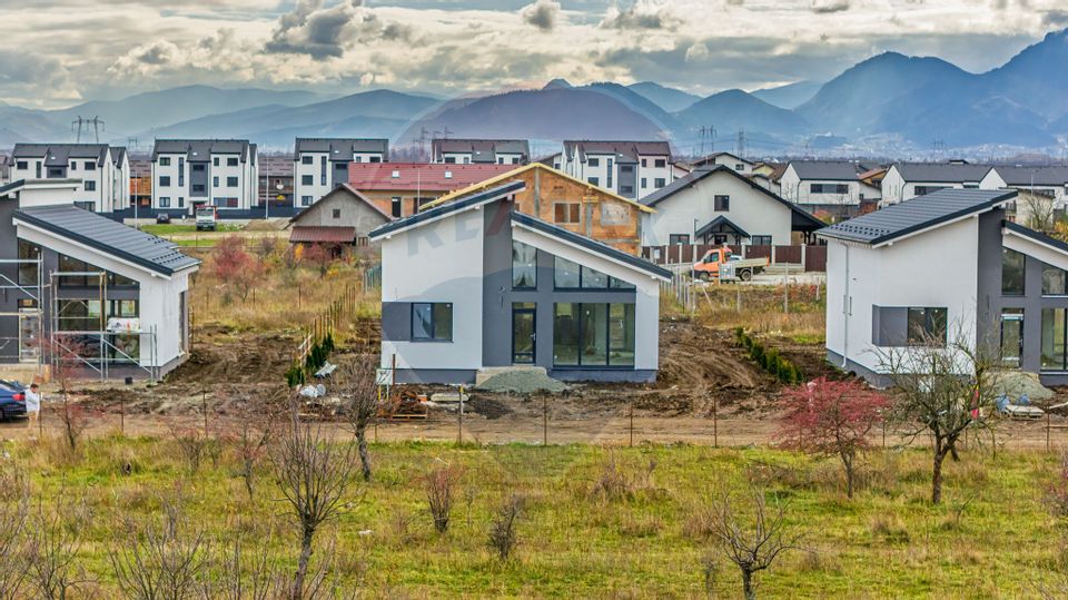 COMISION 0% | CASA 5 CAMERE| DE VANZARE|800MP TEREN| TOATE UTILITATILE