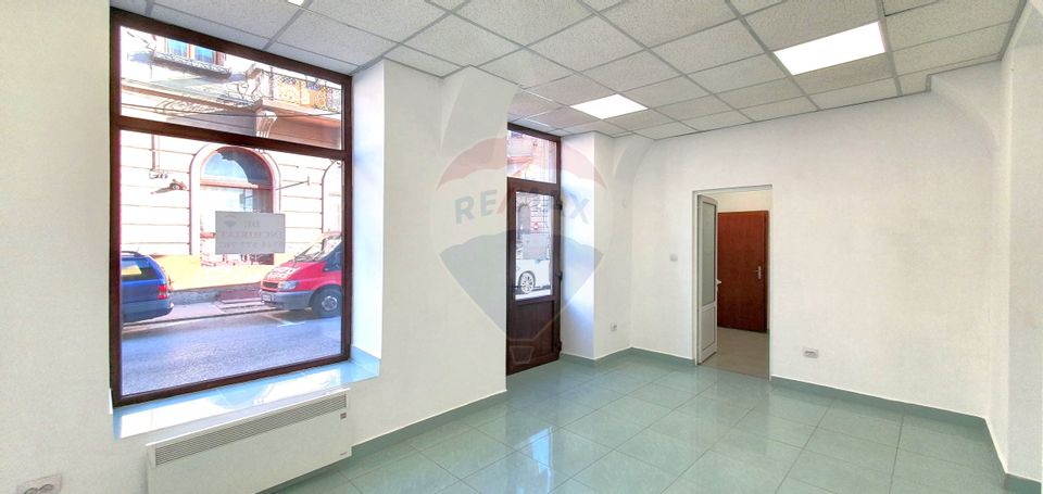 25sq.m Commercial Space for rent, Central area