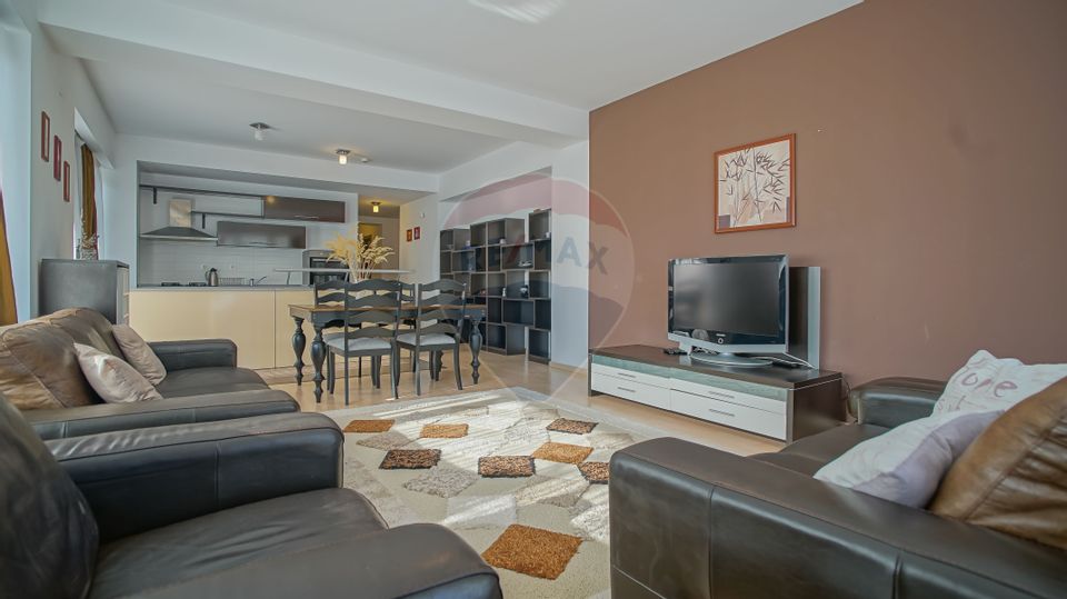 Comision 0%! Poziție, priveliște, terasă uriașă în Bellevue Residence!