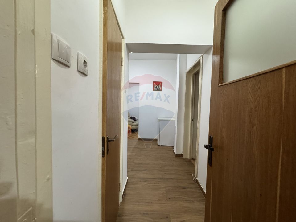Apartament cu 3 camere de inchiriat - Zona Dimitrie Cantemir